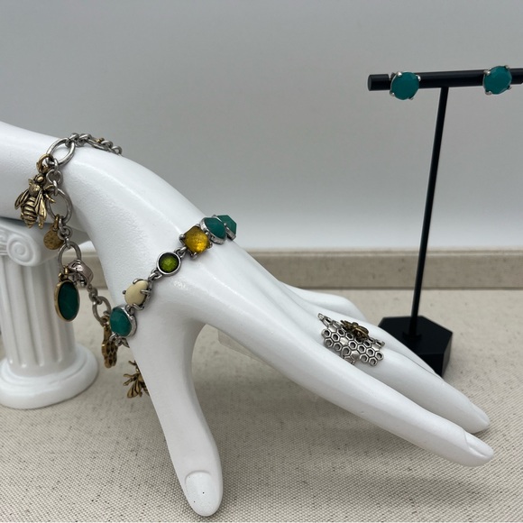Lucky Brand Jewelry - Lucky Brand-Set of 4 jewelry pieces. 2 Bracelets, Teal Stud Earrings & Bee Ring.